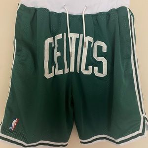 Just don shorts vintage Boston Celtics